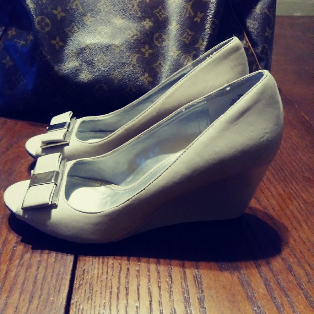 Bandolino wedges - Picture 2 of 8